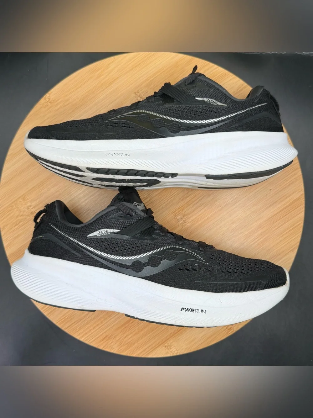 Saucony Ride 15 Women’s Running Shoes Black /White Size 7.5